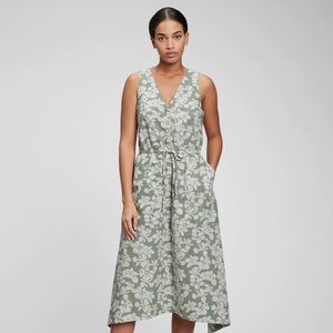 GAP Green and White Tie Waist Midi Dress